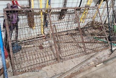 image for item LJ9325 American  spreader