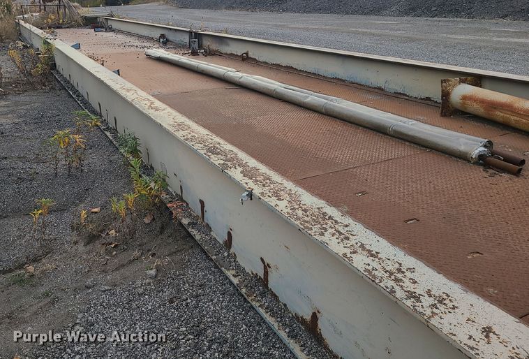 image for item LJ9336 Cardinal  scale frame