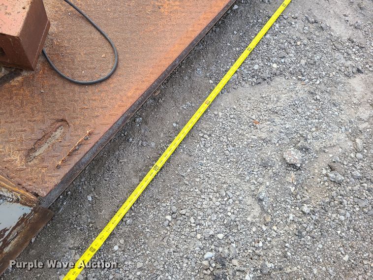 image for item LJ9336 Cardinal  scale frame