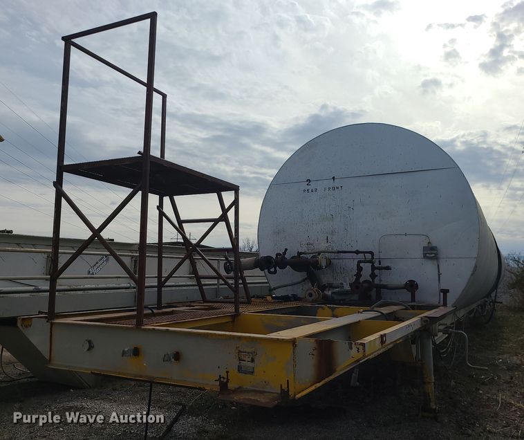 image for item LJ9343 Asphalt tank