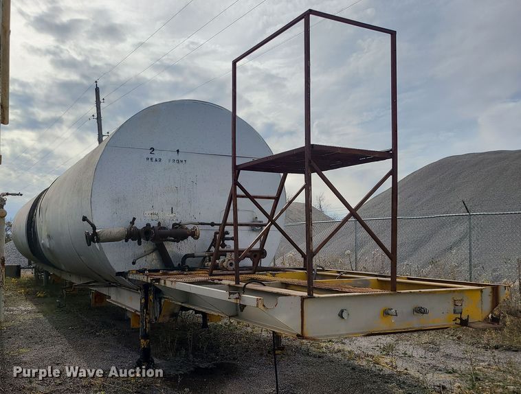 image for item LJ9343 Asphalt tank