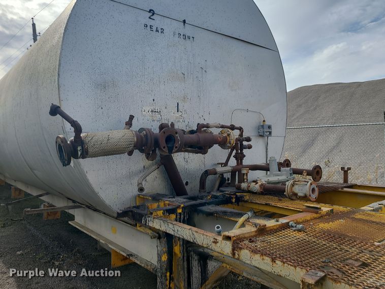 image for item LJ9343 Asphalt tank