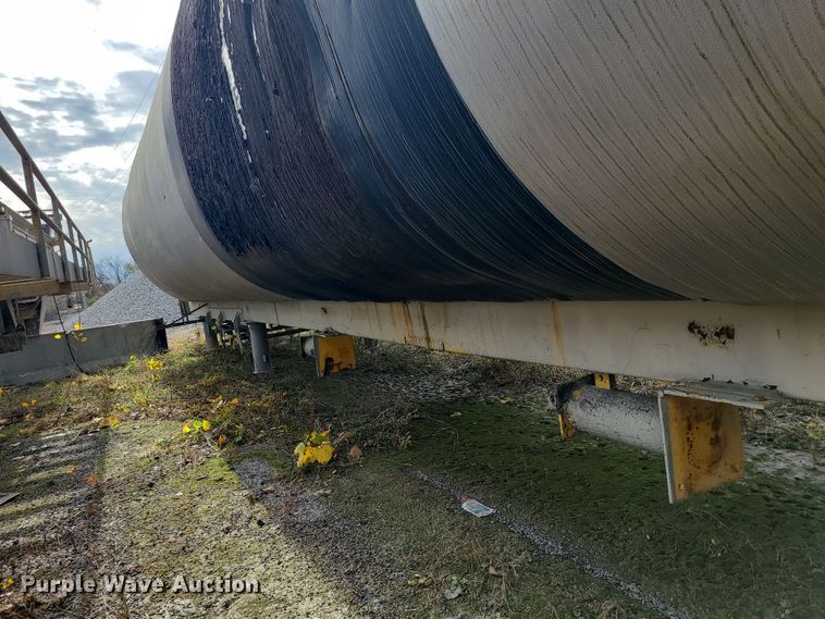 image for item LJ9343 Asphalt tank