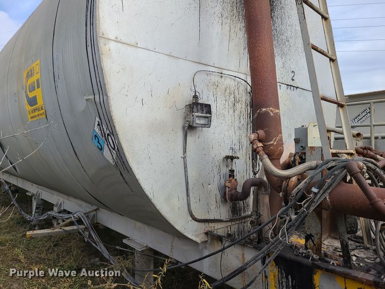 image for item LJ9343 Asphalt tank