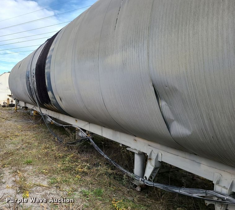 image for item LJ9343 Asphalt tank