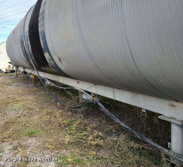 image for item LJ9343 Asphalt tank