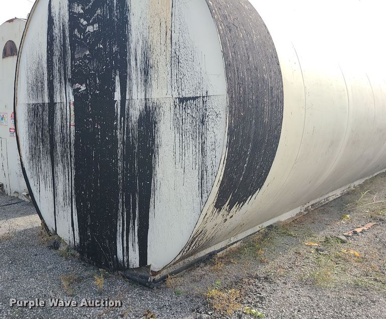 image for item LJ9344 Asphalt tank