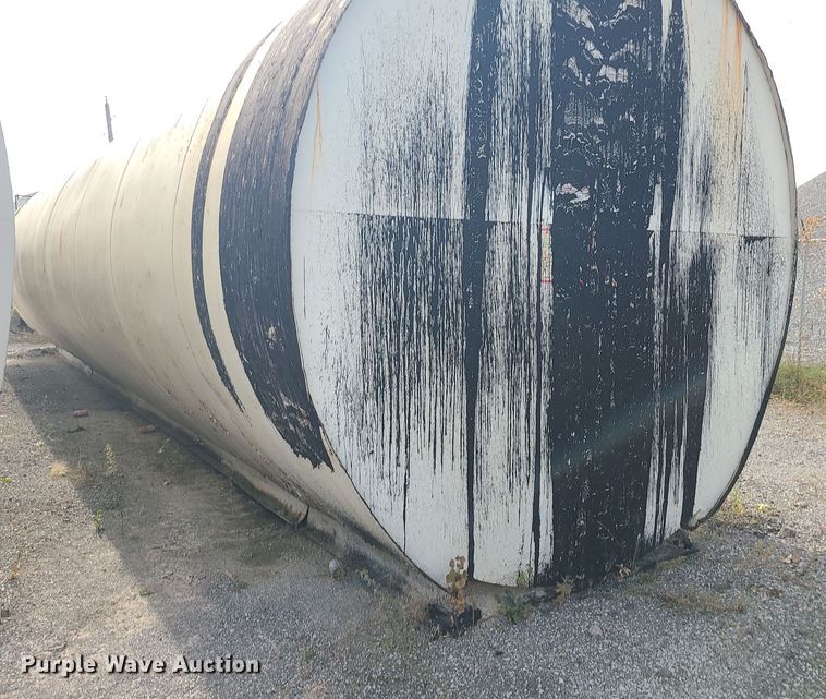 image for item LJ9344 Asphalt tank