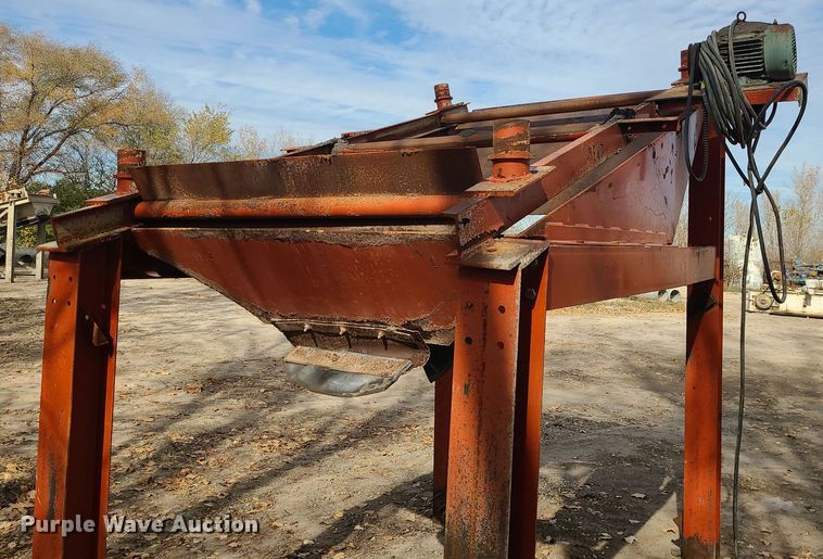 image for item LJ9346 Peerless SD488  shaker screen