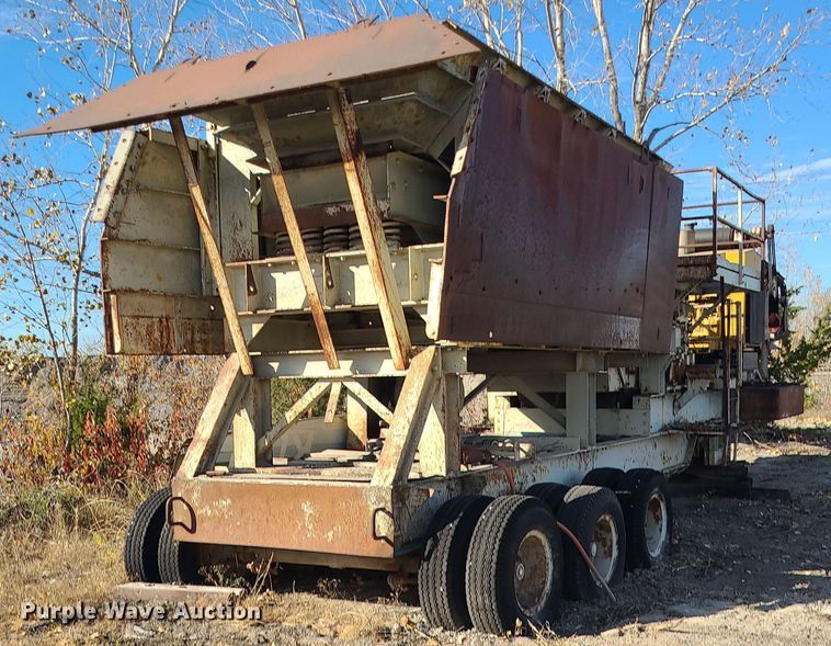 image for item LJ9353 Cedarapids  crushing plant