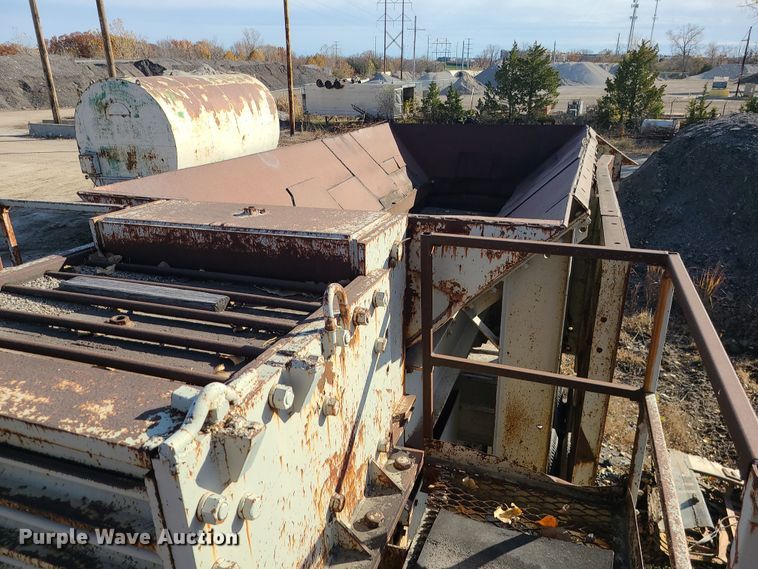 image for item LJ9353 Cedarapids  crushing plant