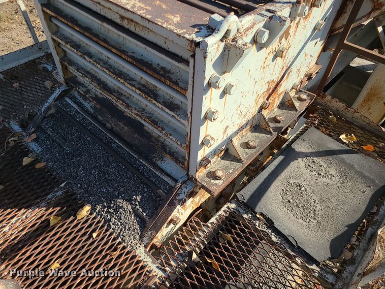 image for item LJ9353 Cedarapids  crushing plant