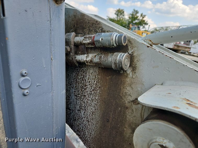 image for item LM9161 2004 Takeuchi TL140  tracked skid steer loader