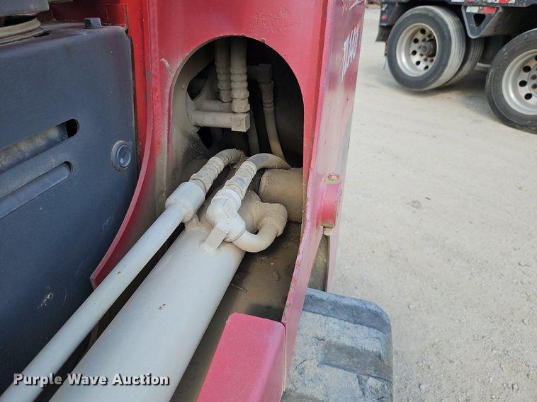 image for item LM9161 2004 Takeuchi TL140  tracked skid steer loader