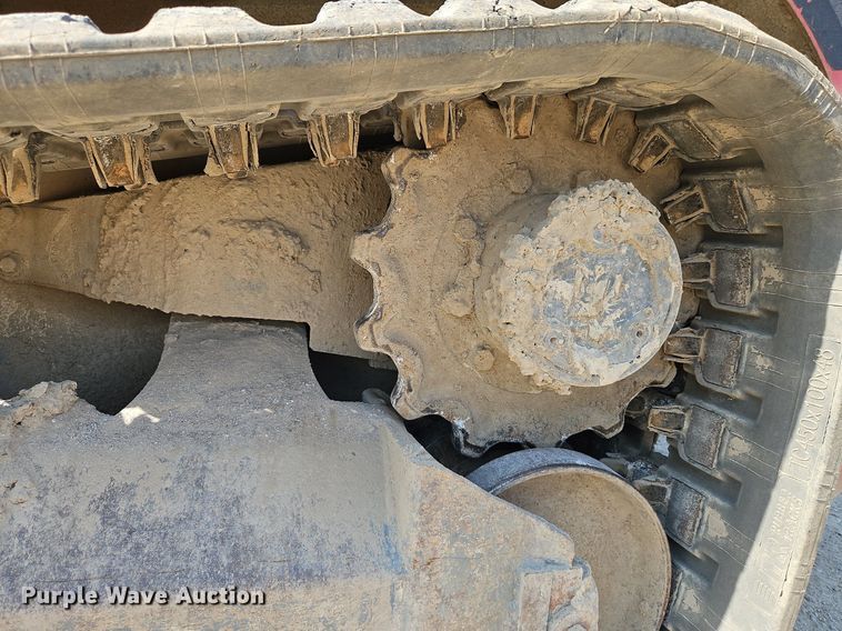 image for item LM9161 2004 Takeuchi TL140  tracked skid steer loader