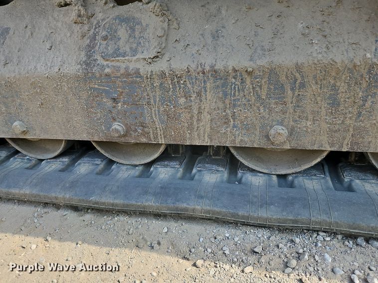 image for item LM9161 2004 Takeuchi TL140  tracked skid steer loader