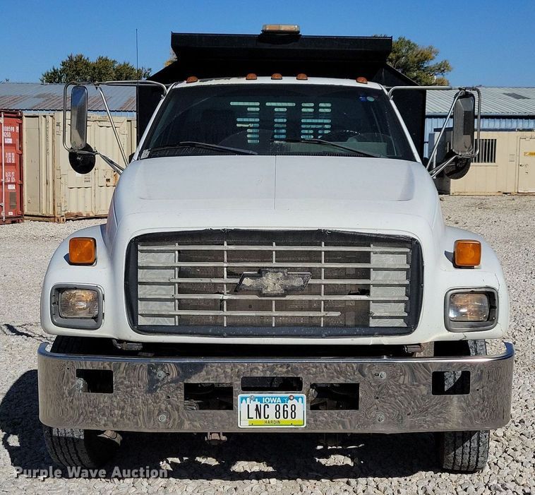 image for item LO9825 1999 Chevrolet C6500  dump truck