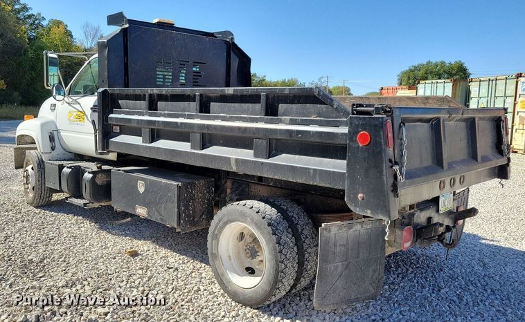 image for item LO9825 1999 Chevrolet C6500  dump truck