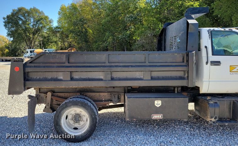 image for item LO9825 1999 Chevrolet C6500  dump truck
