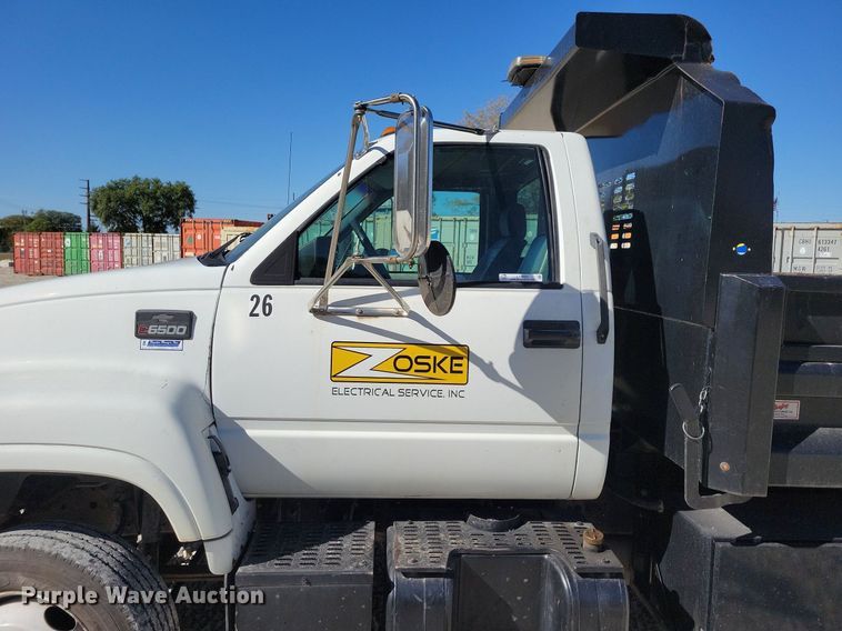image for item LO9825 1999 Chevrolet C6500  dump truck