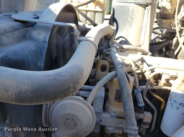 image for item LO9825 1999 Chevrolet C6500  dump truck