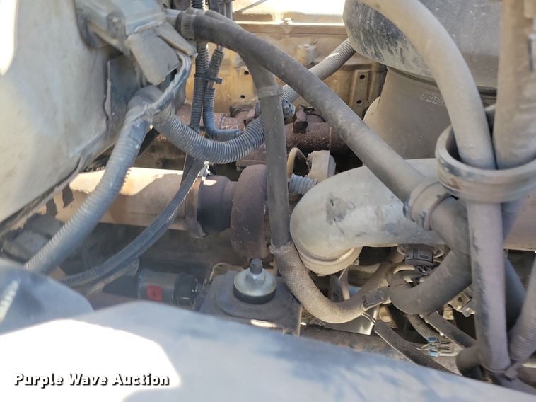 image for item LO9825 1999 Chevrolet C6500  dump truck