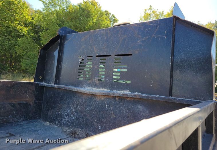 image for item LO9825 1999 Chevrolet C6500  dump truck