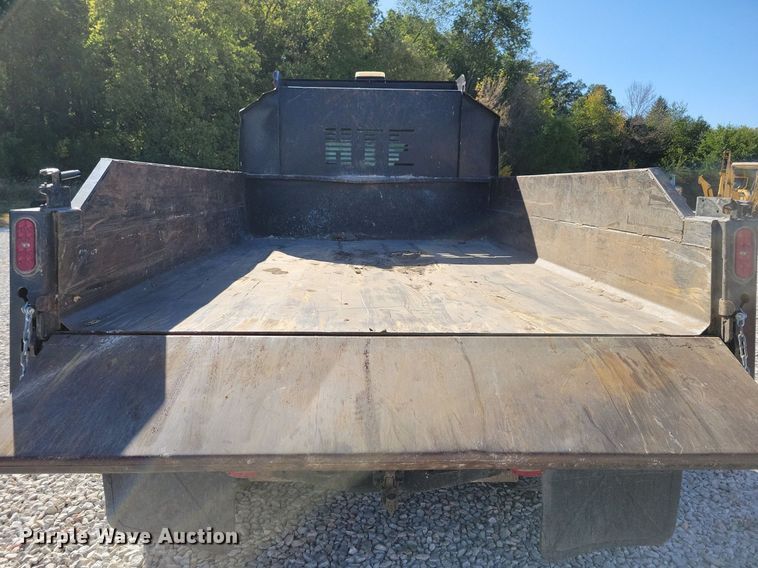 image for item LO9825 1999 Chevrolet C6500  dump truck