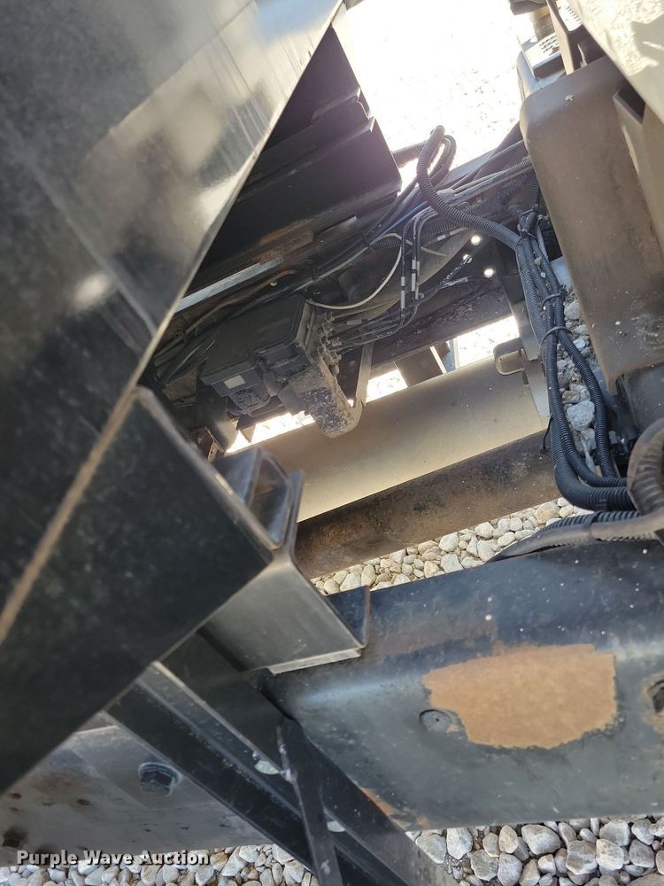 image for item LO9825 1999 Chevrolet C6500  dump truck