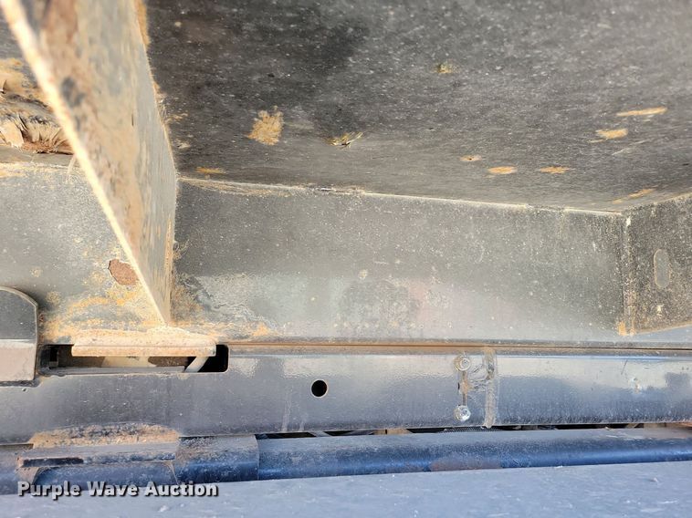 image for item LO9825 1999 Chevrolet C6500  dump truck