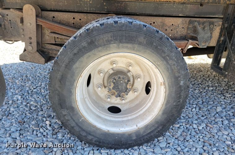 image for item LO9825 1999 Chevrolet C6500  dump truck