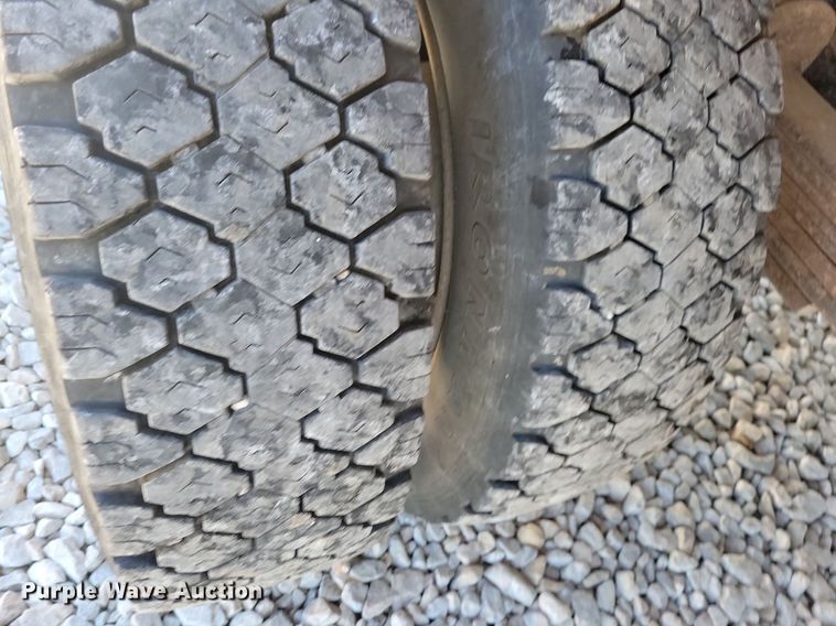 image for item LO9825 1999 Chevrolet C6500  dump truck