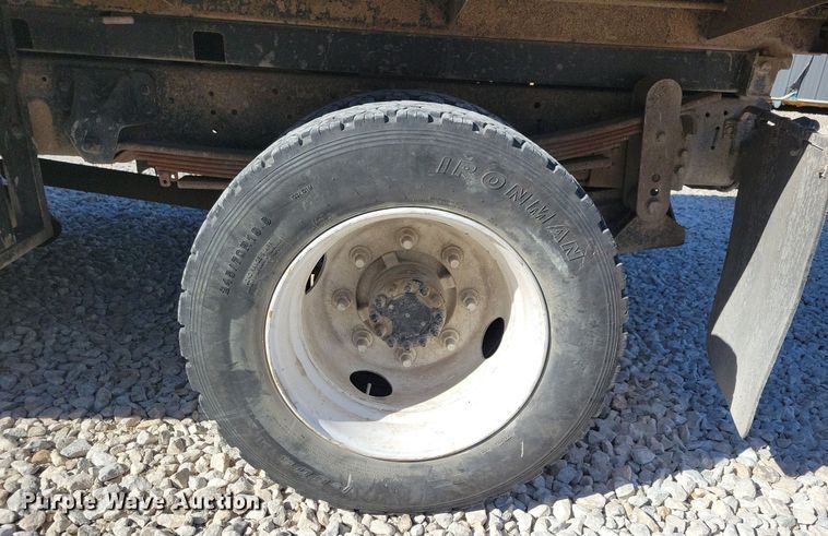 image for item LO9825 1999 Chevrolet C6500  dump truck