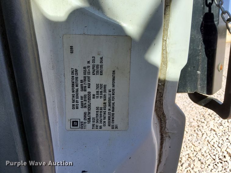 image for item LO9825 1999 Chevrolet C6500  dump truck