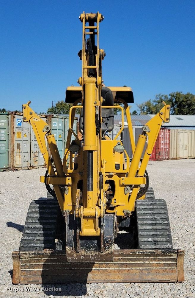 image for item LO9827 2017 Vermeer RTX750  trencher