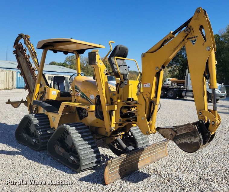 image for item LO9827 2017 Vermeer RTX750  trencher