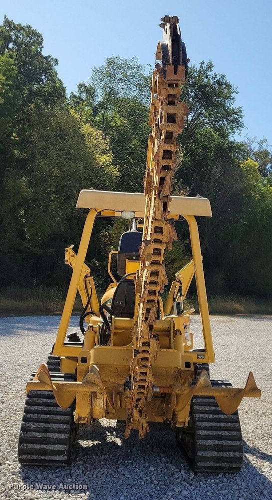 image for item LO9827 2017 Vermeer RTX750  trencher