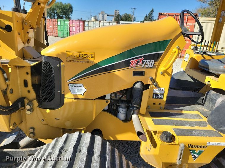 image for item LO9827 2017 Vermeer RTX750  trencher