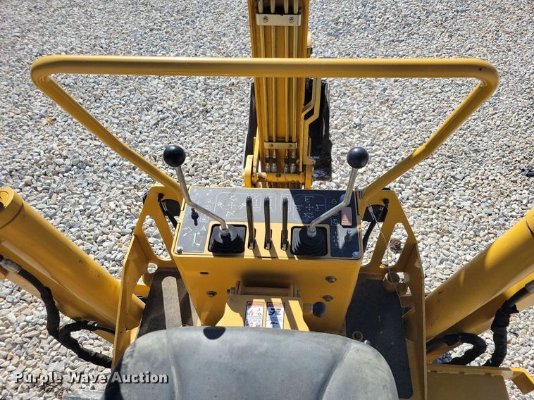 image for item LO9827 2017 Vermeer RTX750  trencher