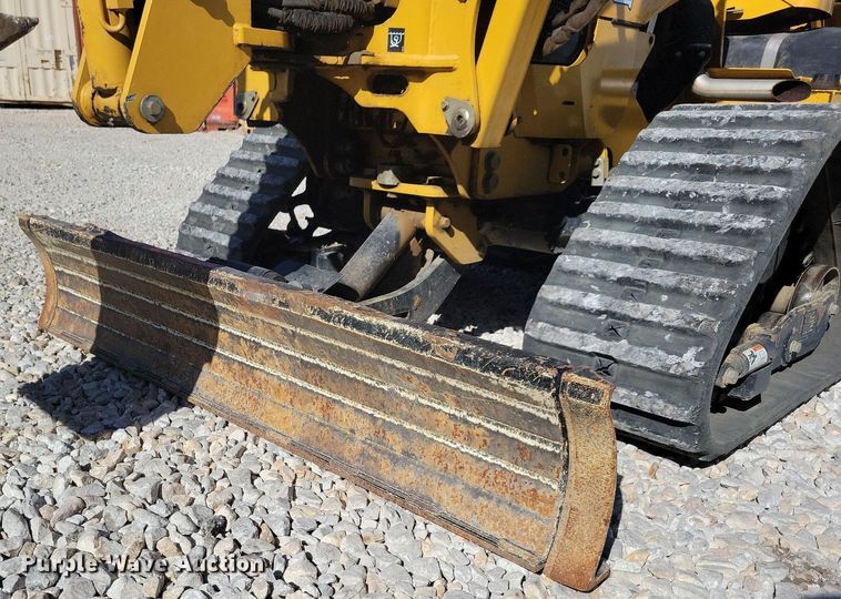 image for item LO9827 2017 Vermeer RTX750  trencher