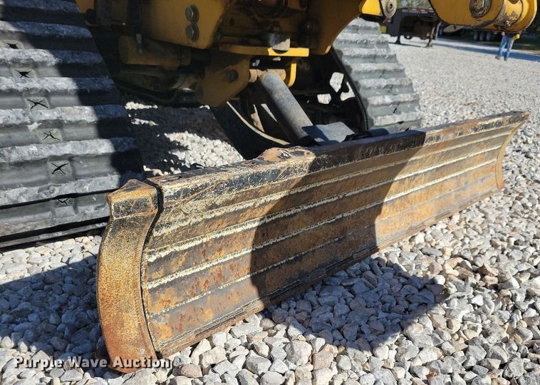 image for item LO9827 2017 Vermeer RTX750  trencher