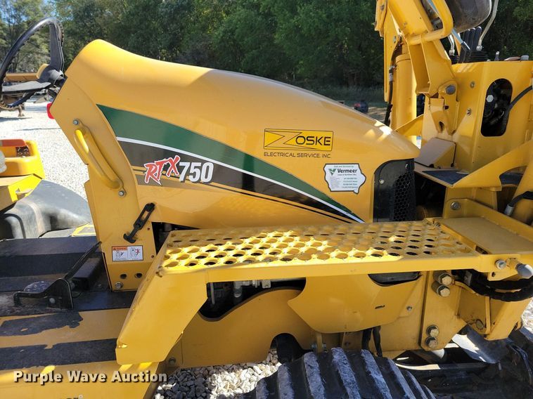 image for item LO9827 2017 Vermeer RTX750  trencher