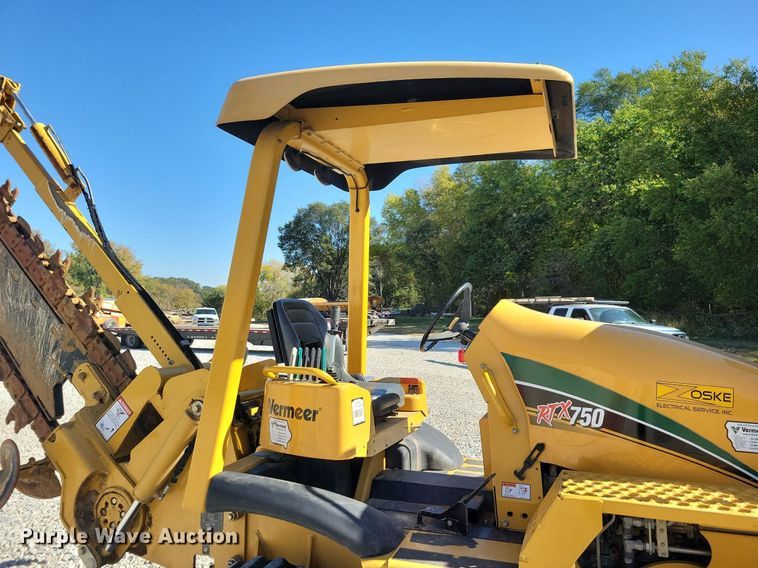image for item LO9827 2017 Vermeer RTX750  trencher