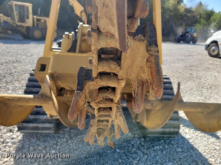 image for item LO9827 2017 Vermeer RTX750  trencher