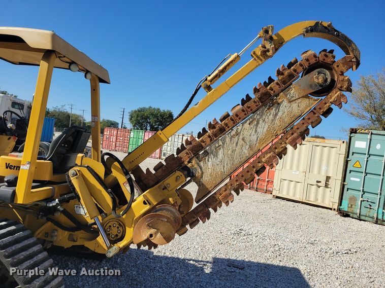 image for item LO9827 2017 Vermeer RTX750  trencher