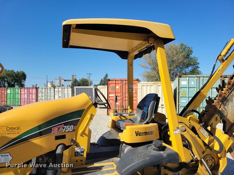 image for item LO9827 2017 Vermeer RTX750  trencher