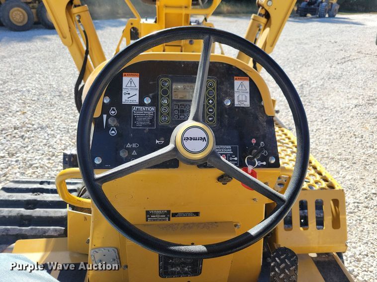 image for item LO9827 2017 Vermeer RTX750  trencher
