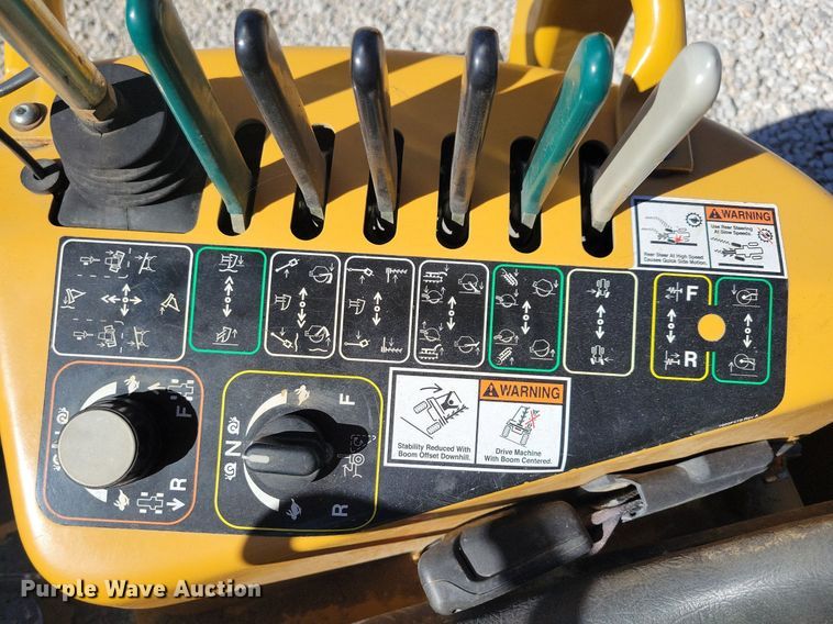 image for item LO9827 2017 Vermeer RTX750  trencher