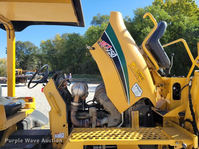 image for item LO9827 2017 Vermeer RTX750  trencher