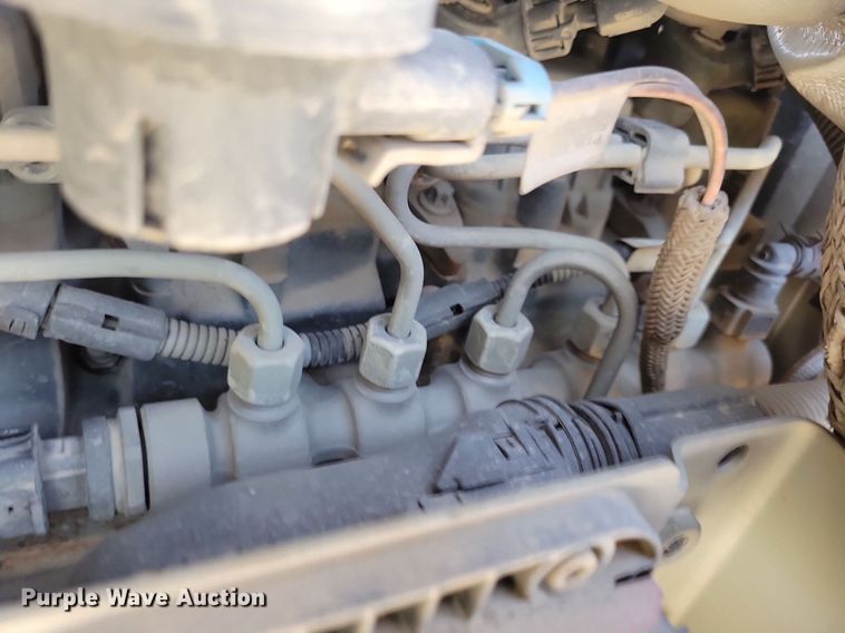 image for item LO9827 2017 Vermeer RTX750  trencher